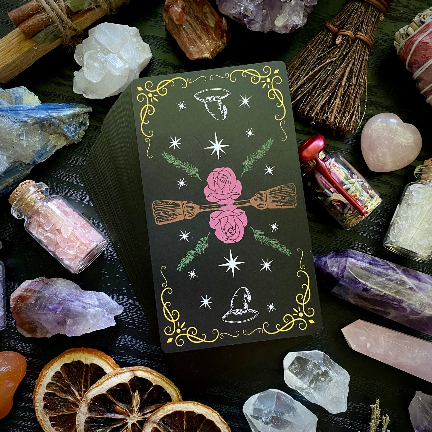 Practical Magic : Inner Witch Oracle Deck (2nd Edtion)